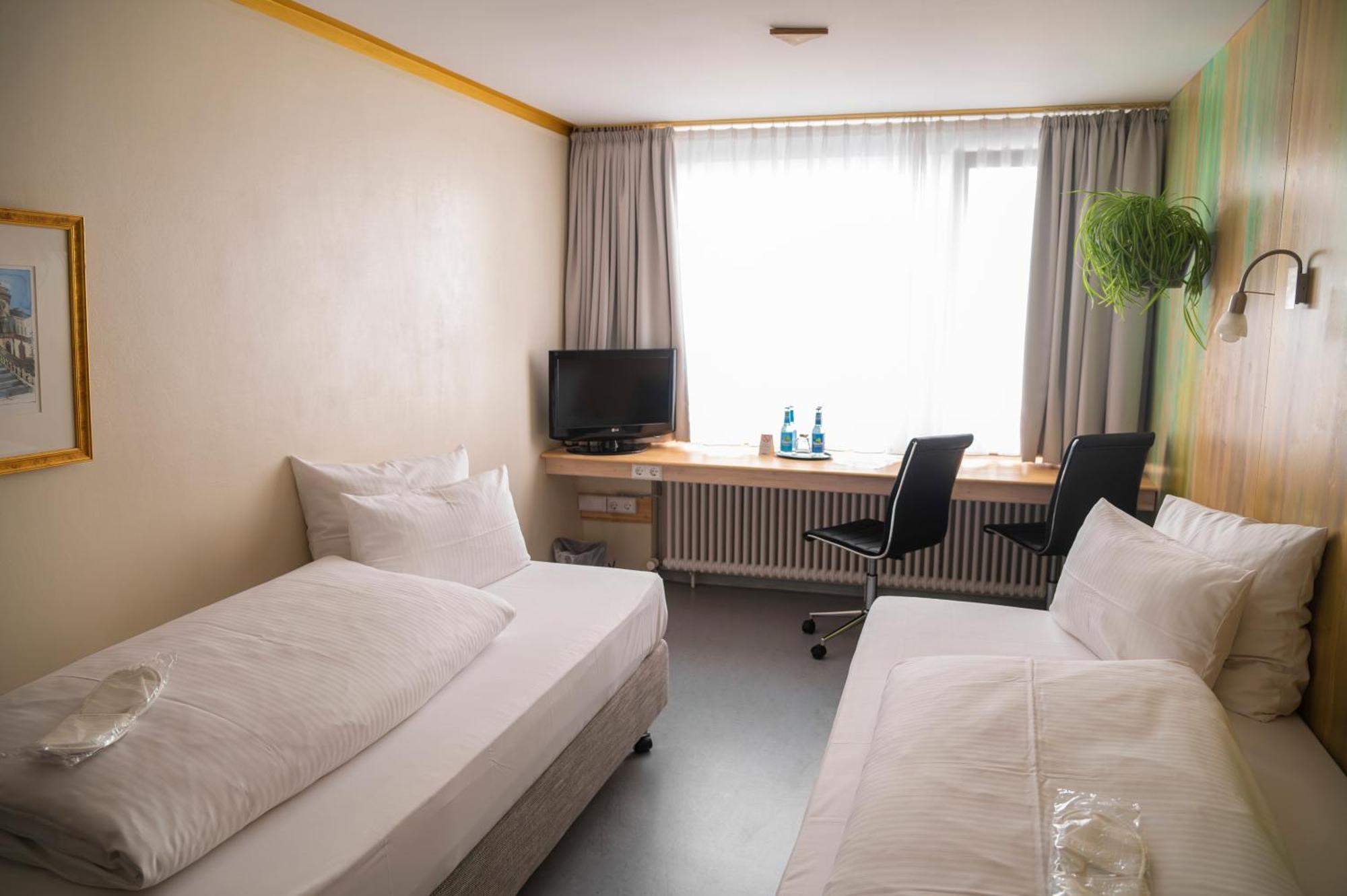 Abalon Hotel ideal Stuttgart Extérieur photo